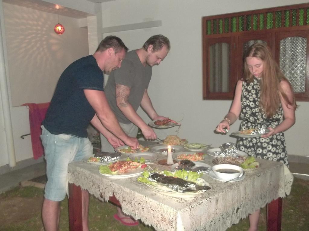 Srilanka Ayurveda Hotel ヒッカドゥワ エクステリア 写真